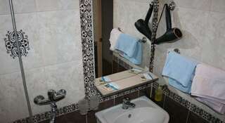 Гостевой дом Uyut Inn Димитровград Классический двухместный номер с общей ванной комнатой-17